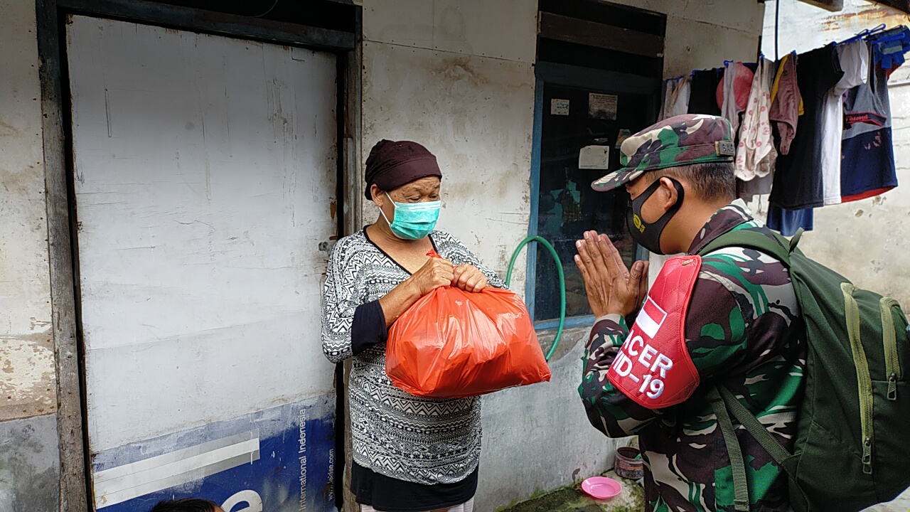 Koramil Cengkareng Berbagi Berkah Portalindonews