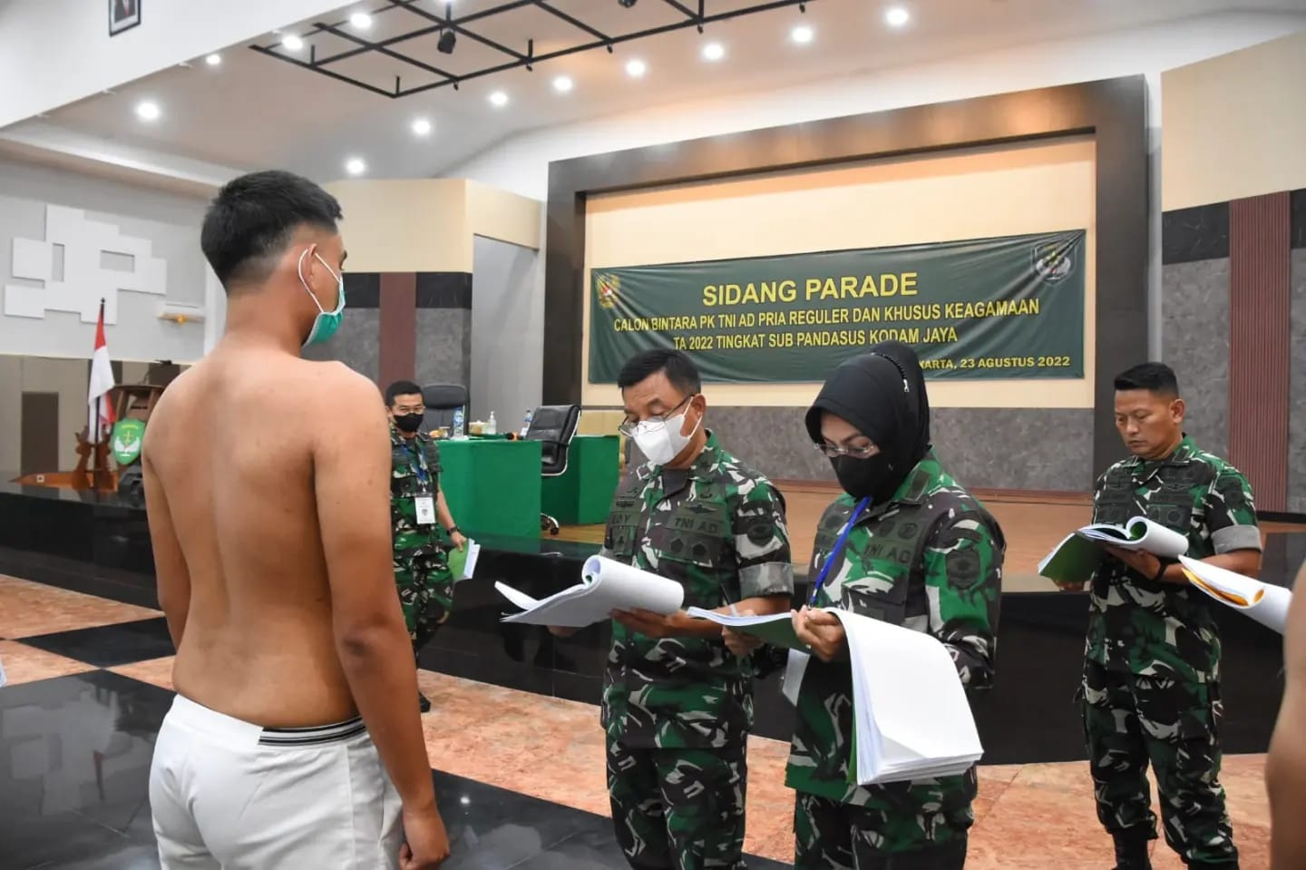 Kasdam Jaya Pimpin Langsung Sidang Parade Subpandasus Calon Bintara