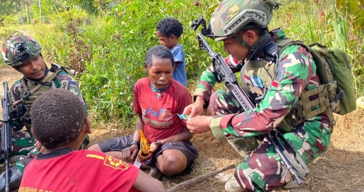 Warga Bilogai Sambut Gembira Pengobatan Keliling Satuan Koops Habema ...